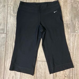 Nike wide leg workout capris